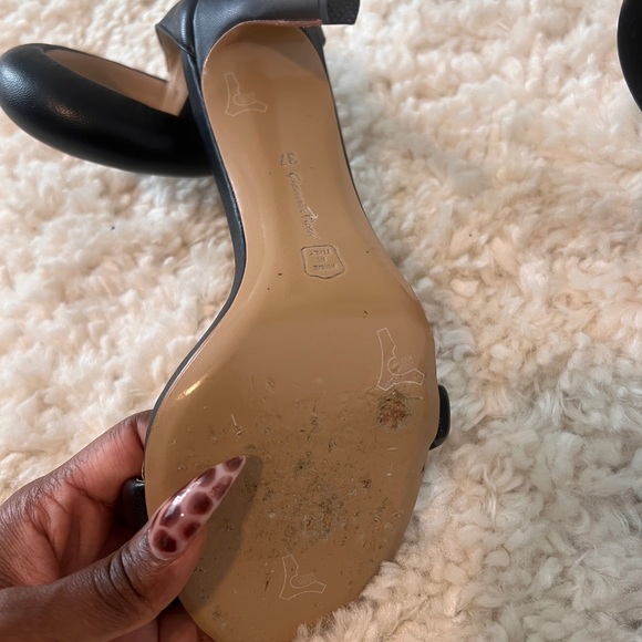 Gianvito Rossi
Bijoux Sandals - Picture 2 of 6